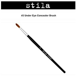 NEW! STILA UNDER EYE CONCEALER BRUSH #2 - brand new & sealed!